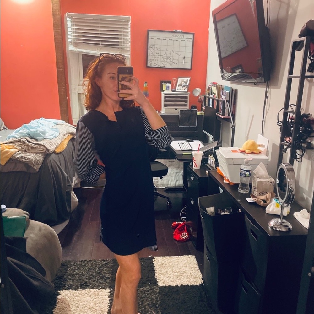 Dress - Picture 3 of 9